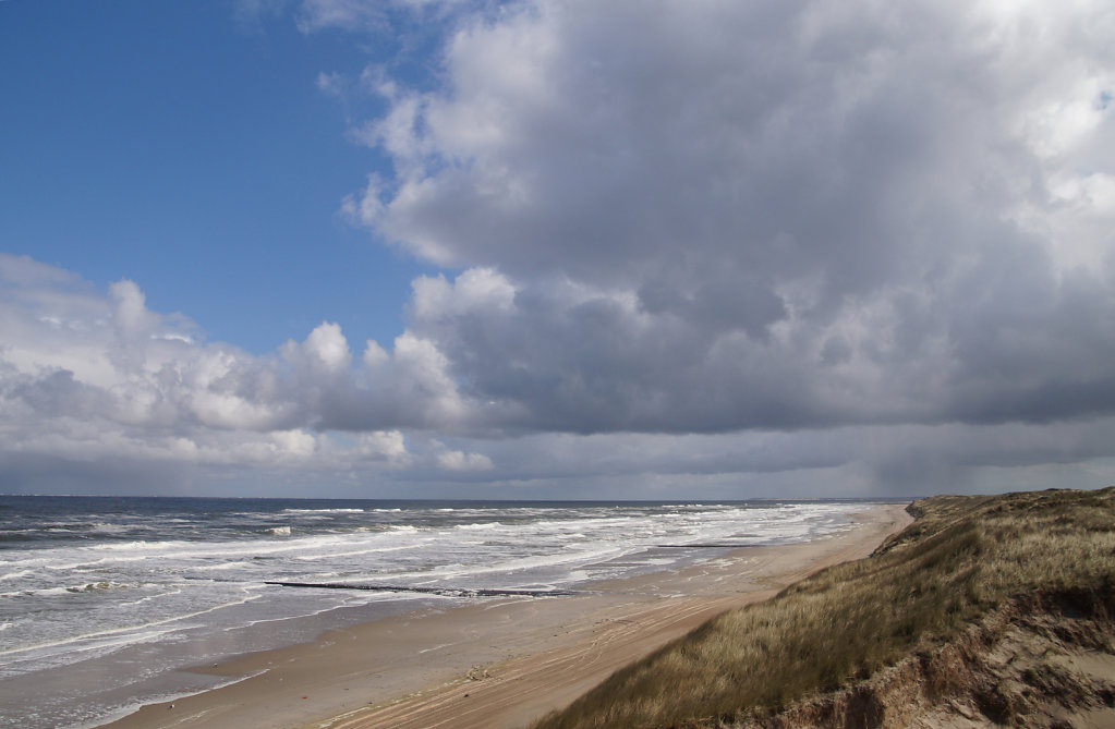 Regenbui boven Terschelling